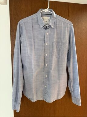 Aeropostale Men's Pale Blue Button-Down Shirt